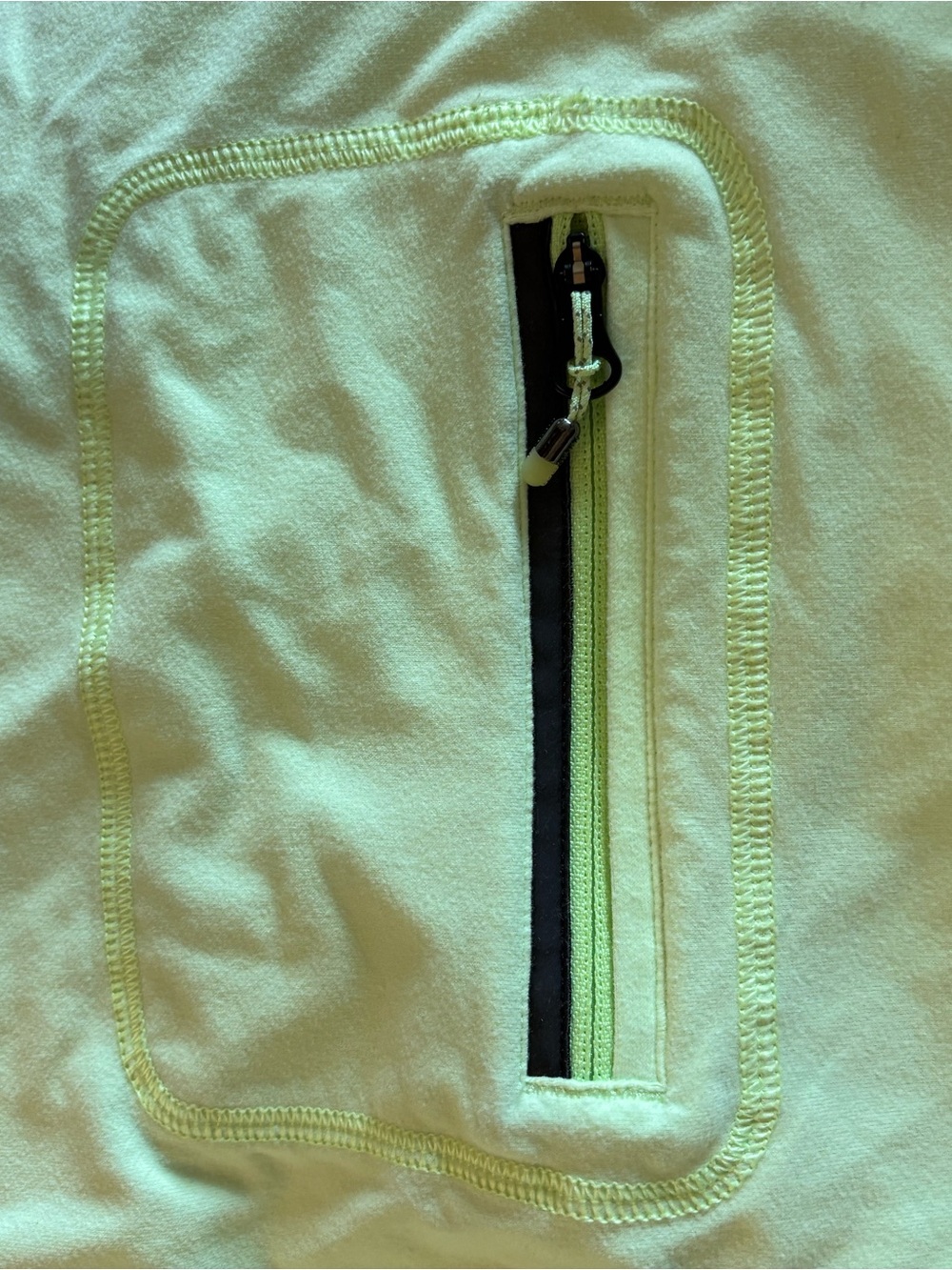 Men’s Lululemon athletic top - Picture 4 of 8